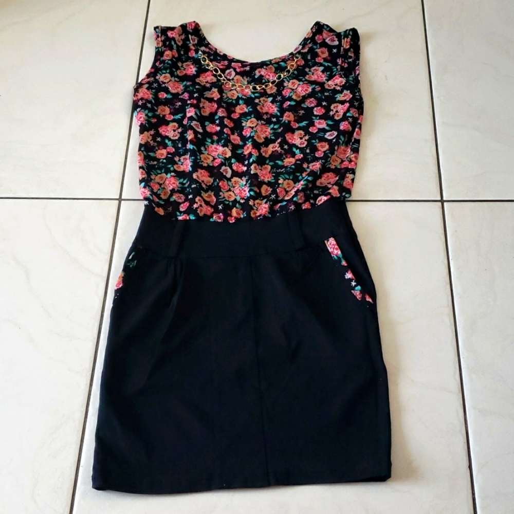 #10566-13 Tank Top Dress, Multicolored.